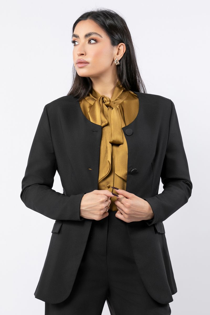 جاكيت بليزر نسائي بياقة مدورة