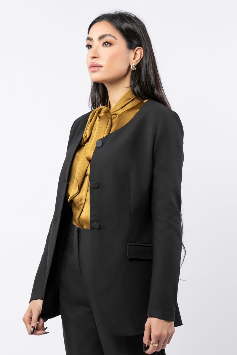 جاكيت بليزر نسائي بياقة مدورة