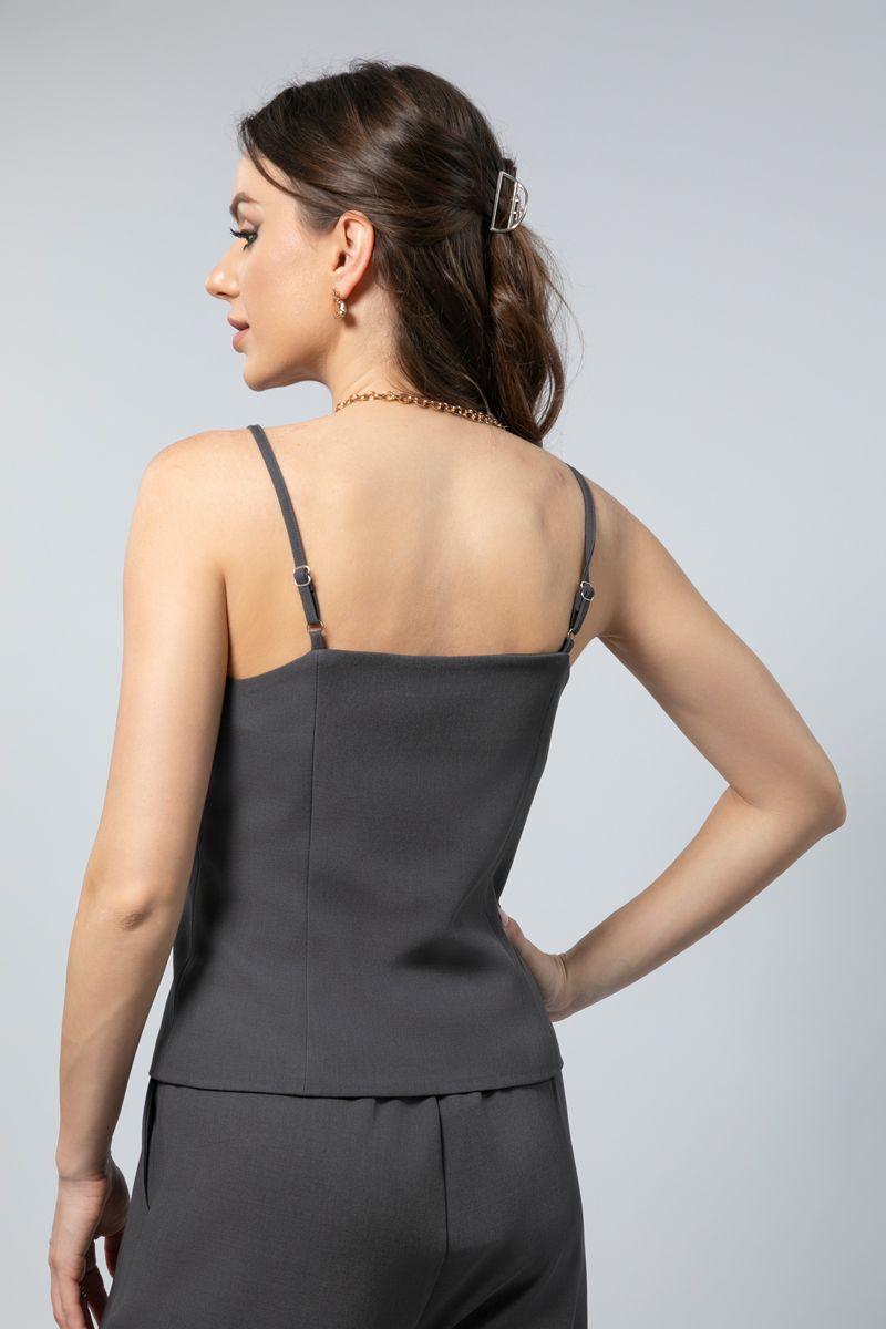 Sleeveless Buttoned Waistcoat - Effortless Style, Perfect Fit