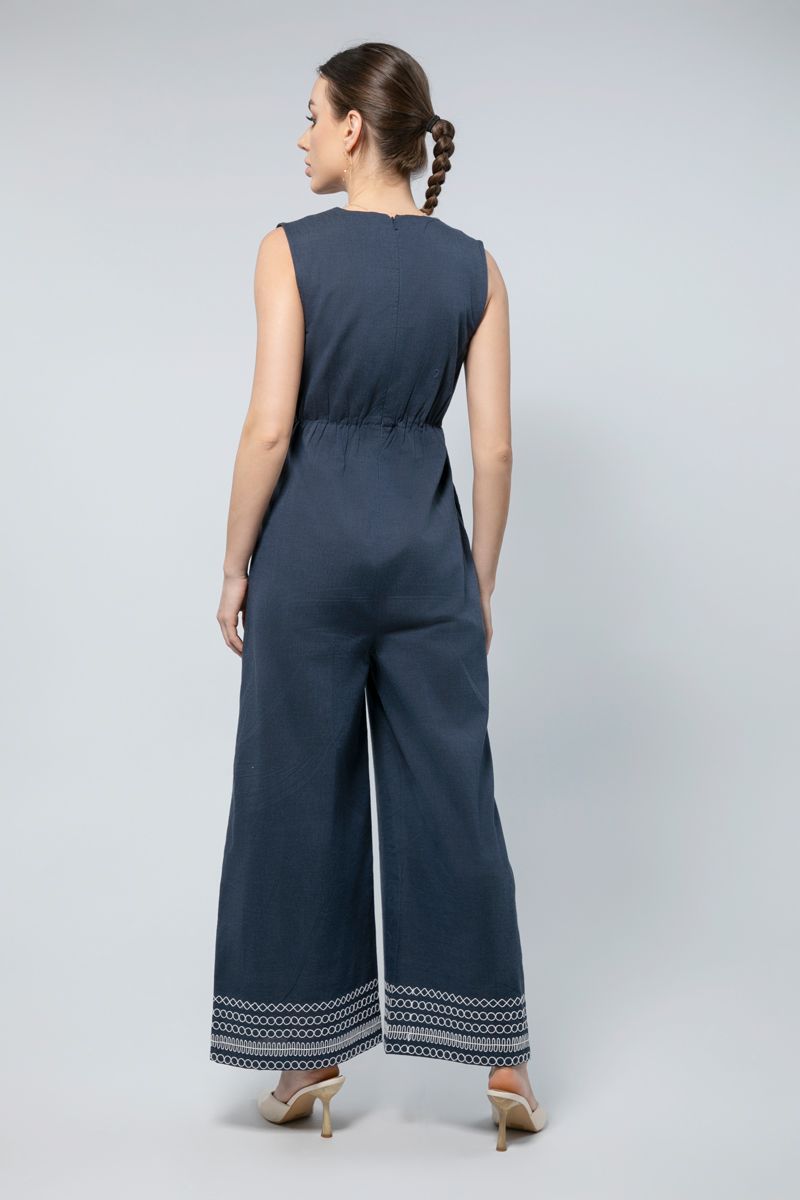 Sleeveless Jumpsuit - Effortless Elegance, Elevated Detail
