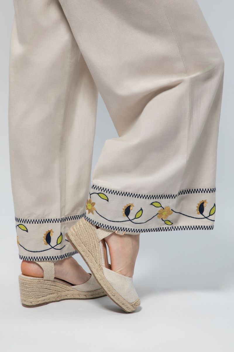 Flowy Wide Leg Pants - Comfort Meets Style