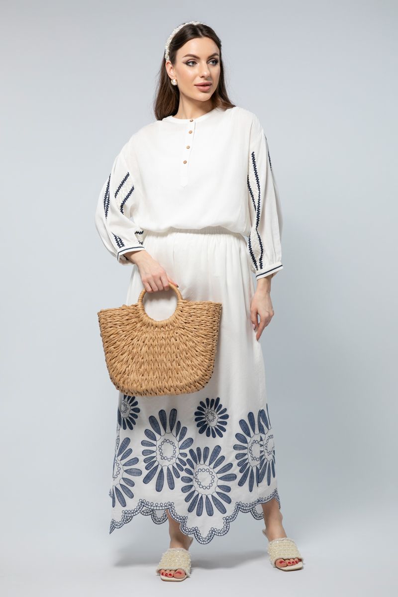 Long Sleeves Flowing Top - Detailed Embroidery for a Chic Touch