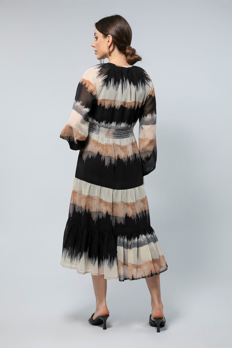 فستان ميدي بأكمام طويلة - طبعة تجريدية لمسة عصرية