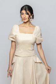 بلوزة نسائيي بأكمام قصيرة ومنتفخة