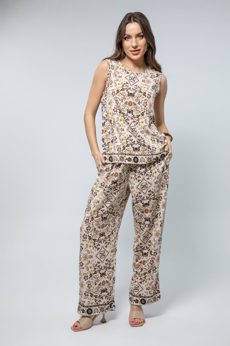 Flowly Wide-Leg Pants with Springfield Print - Style Meets Relaxation