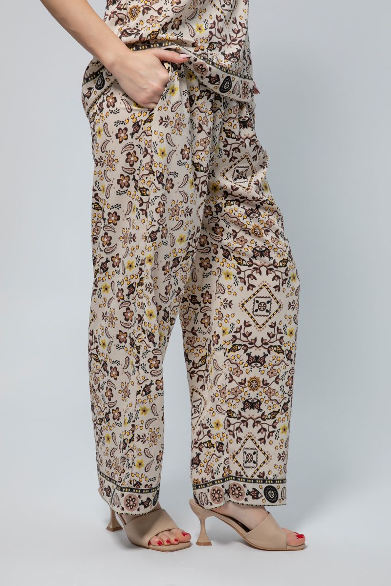 Flowly Wide-Leg Pants with Springfield Print - Style Meets Relaxation