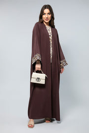 Elegant Grace Outwear Abaya - A Timeless Piece with Delicate Embroidery