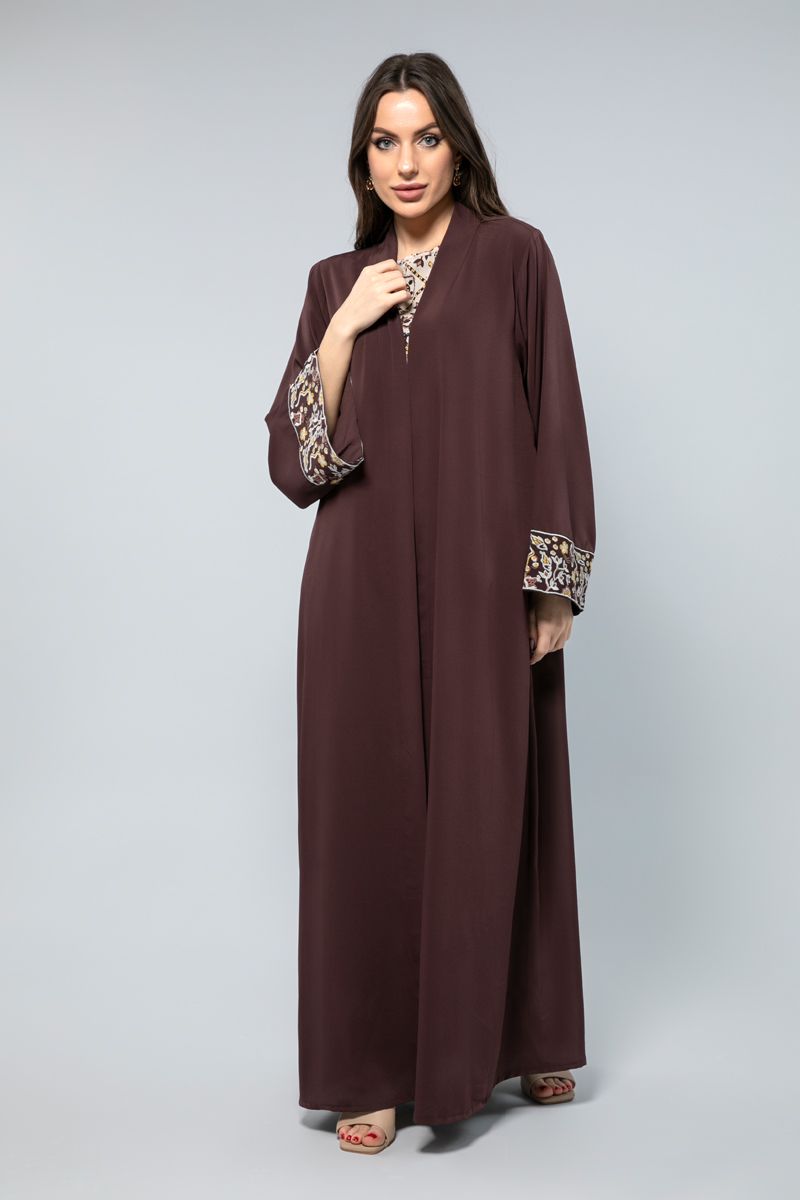 Elegant Grace Outwear Abaya - A Timeless Piece with Delicate Embroidery