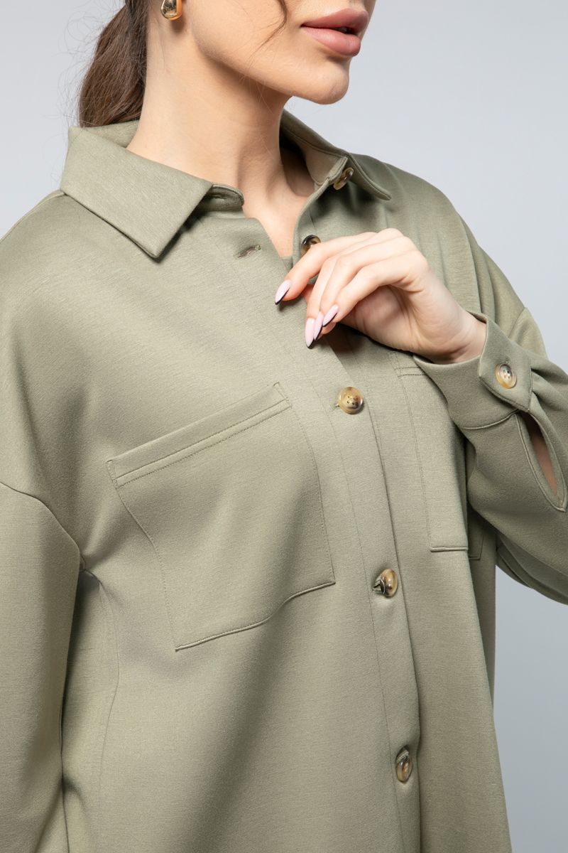 قميص كاجوال بأكمام طويلة - قطعة أساسية في خزانة ملابسك اليومية