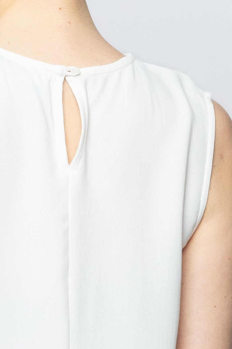 Women Solid Color Sleeveless Top