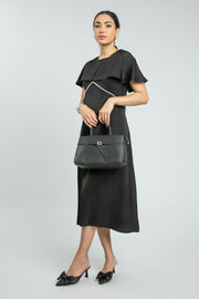 فستان ميدي نسائي من قماش الساتان الرقيق