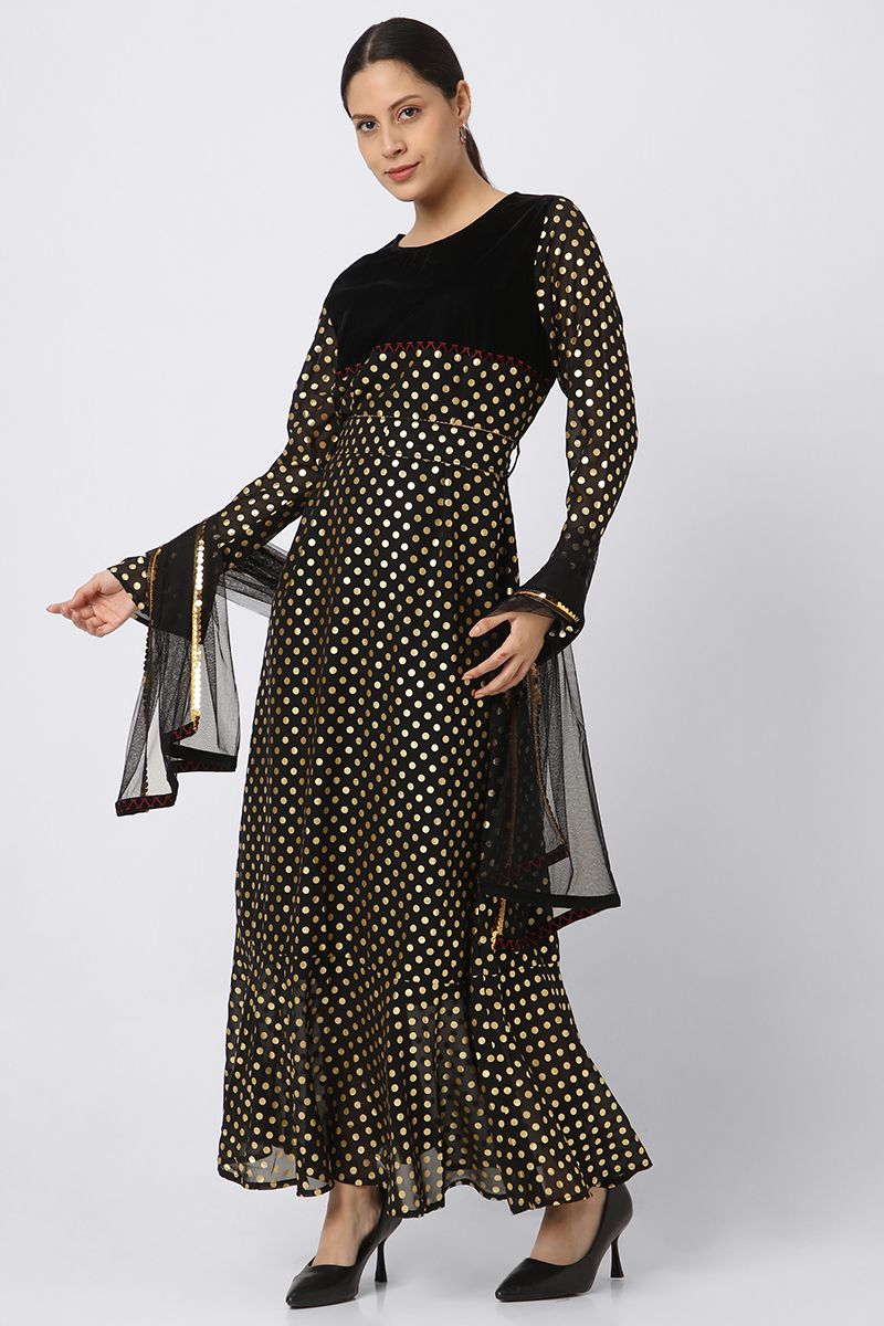 فستان نسائي ماكسي ليوم التأسيس