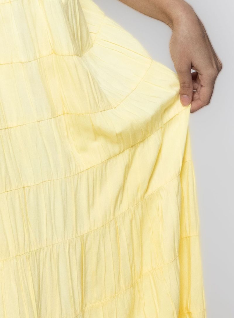 فستان صيفي نسائي طويل بدون أكمام