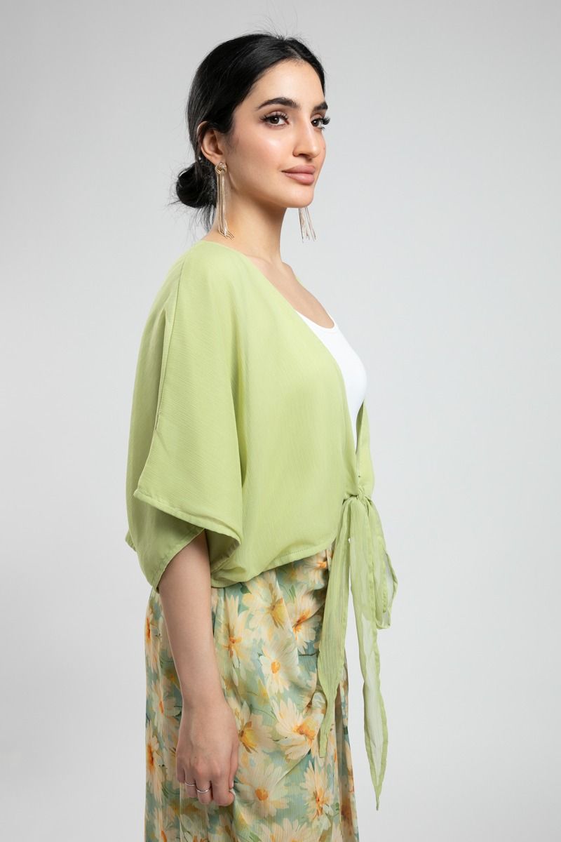 بلوزة نسائية بربطة أمامية – خفيفة وانسيابية