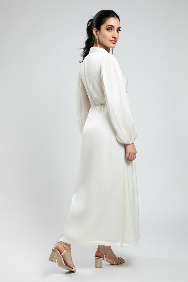 فستان بنقشة ملمس – نعومة أنيقة بطابع عصري