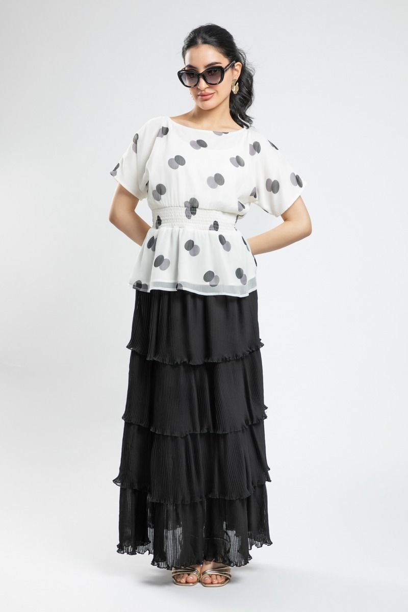 توب صيفي بنقشة بولكا – أنوثة وانتعاش