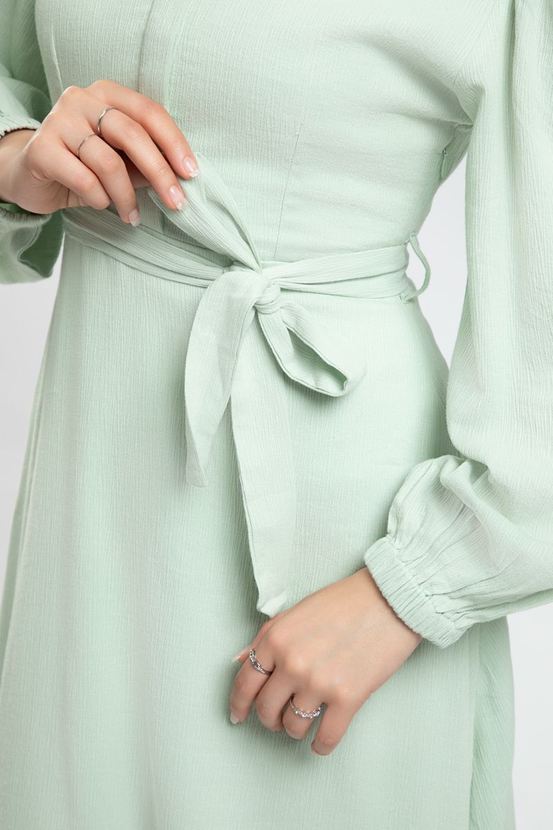 Puffed Sleeve Midi Dress