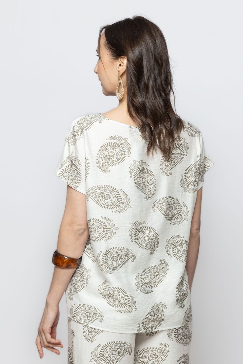 Women Short Sleeves Summer Top with Full Prints Pattern