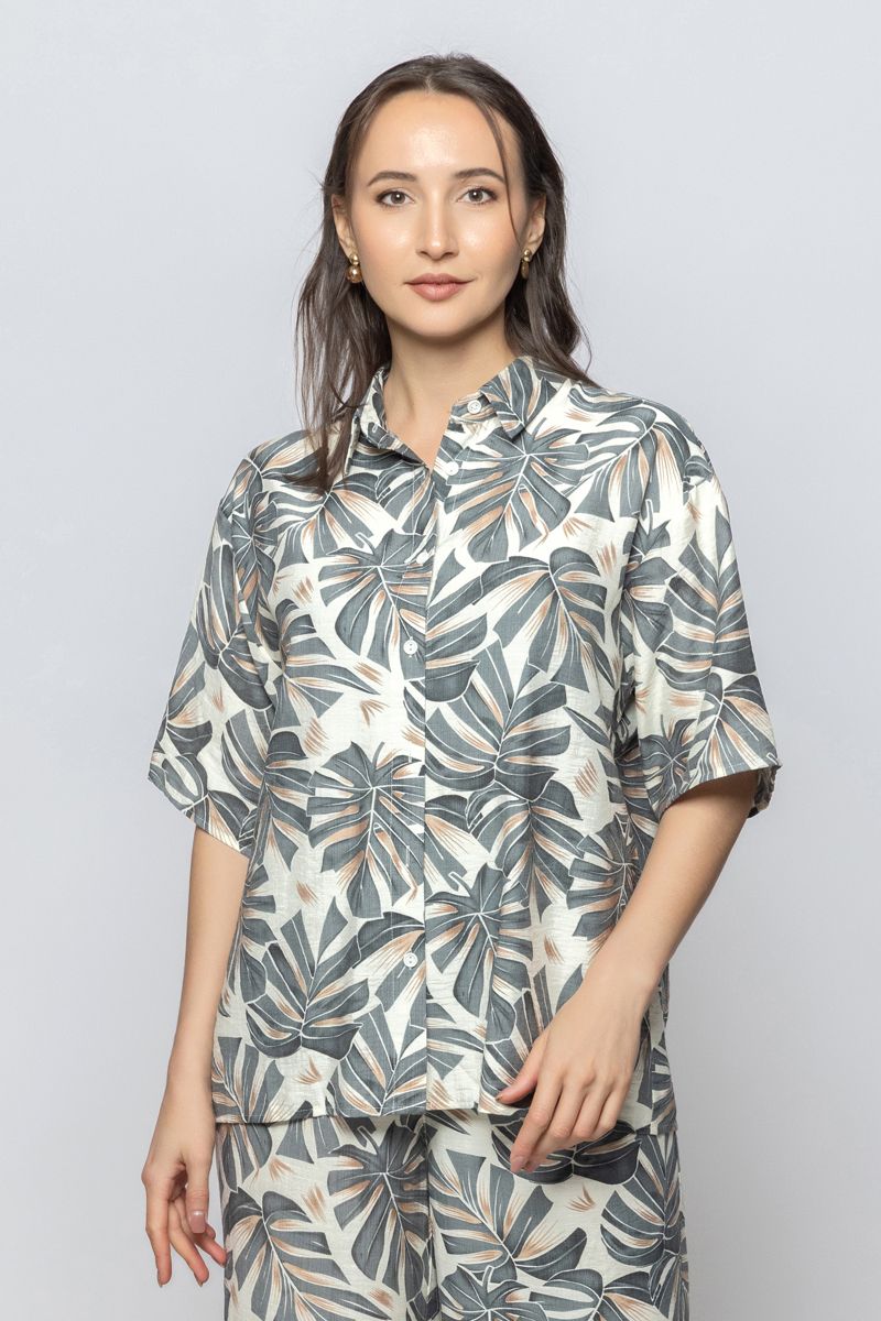 Women Short Sleeves Summer Shirt with Full Prints Pattern