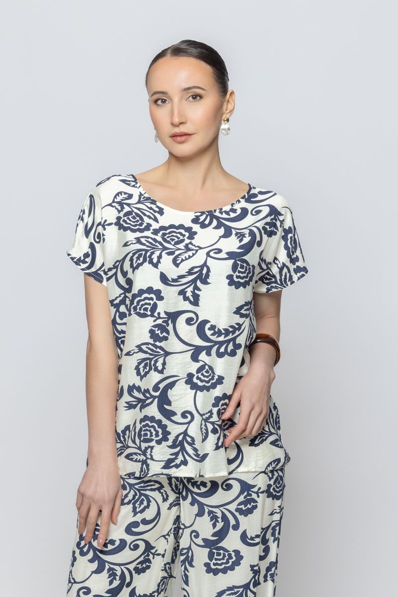 Women Short Sleeves Summer Top with Full Prints Pattern