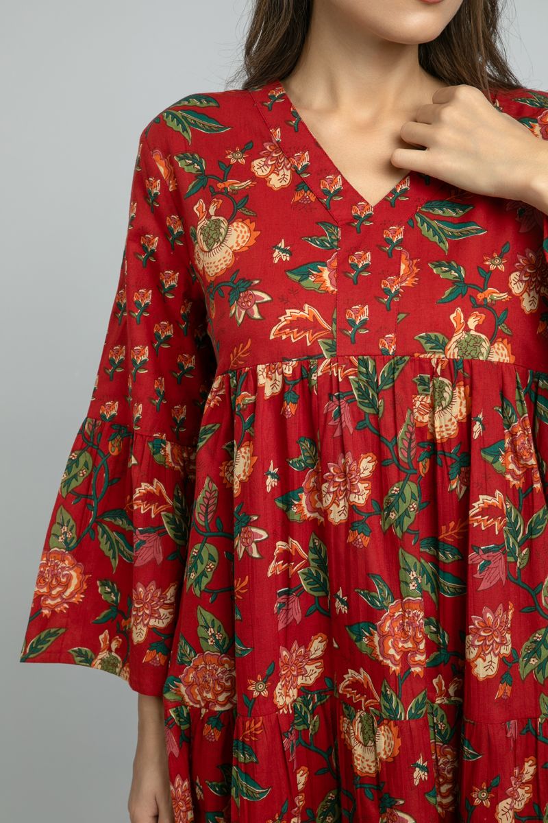 women Maxi Flowy Dress with Full Print Pattern