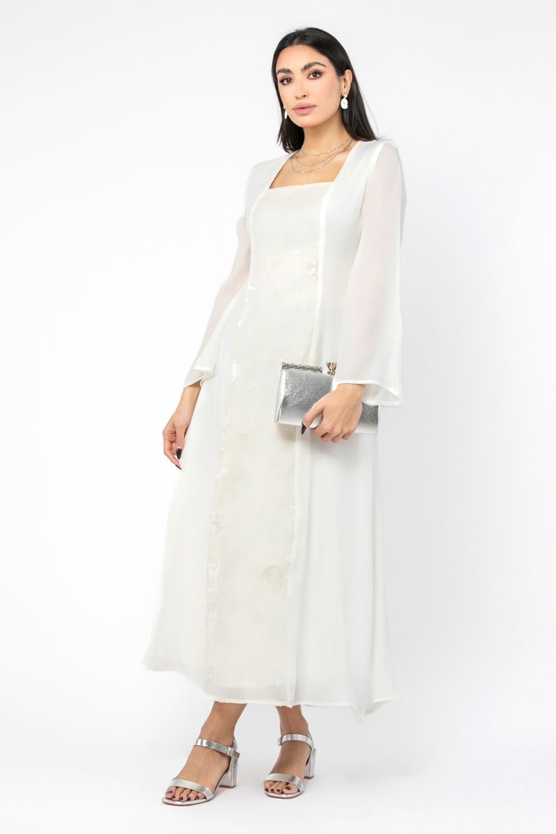 فستان نسائي بتطريز وترتر