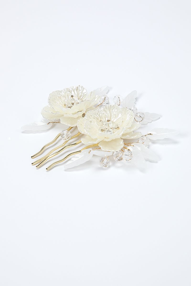 women hair accessory clip