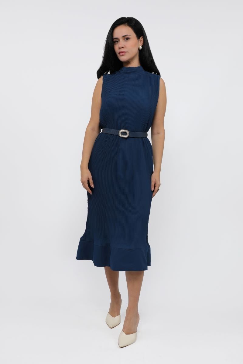 فستان نسائي بنمط كسرات مضلعة