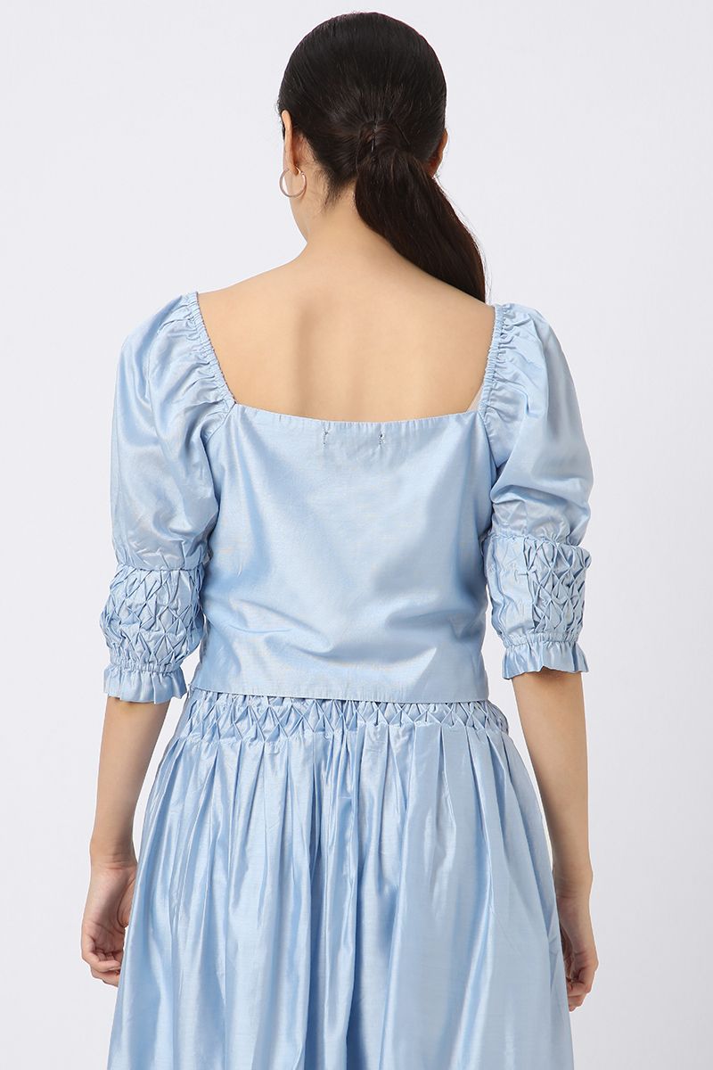 women top with straight neckline