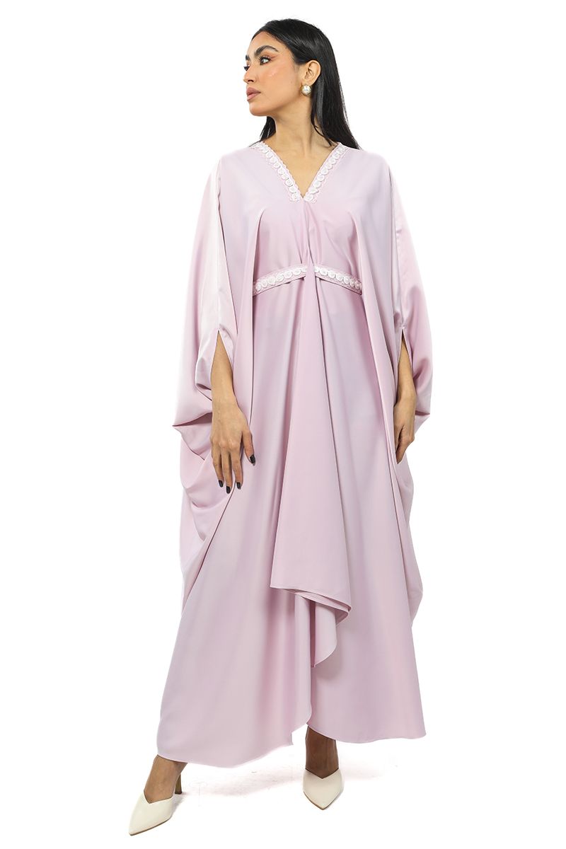 فستان نسائي ماكسي بتفاصيل تطريز