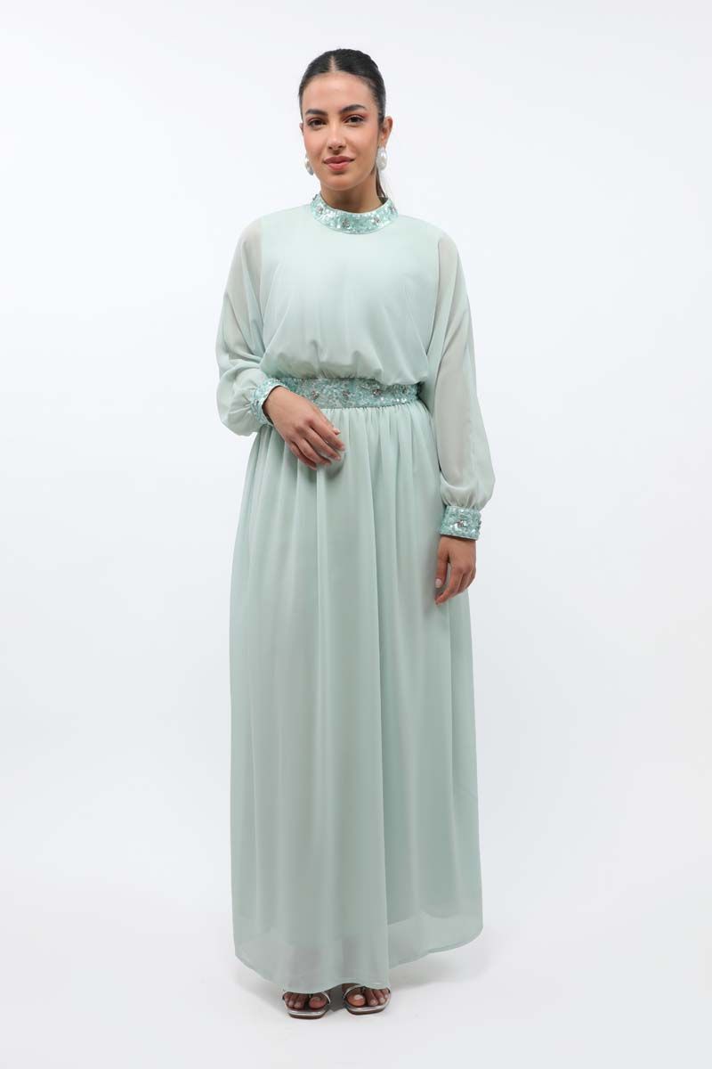 فستان نسائي ماكسي بتفاصيل ترتر