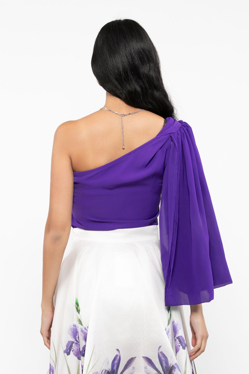 women top with open shoulder