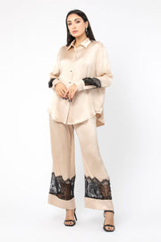 women satin shirt with dantel details