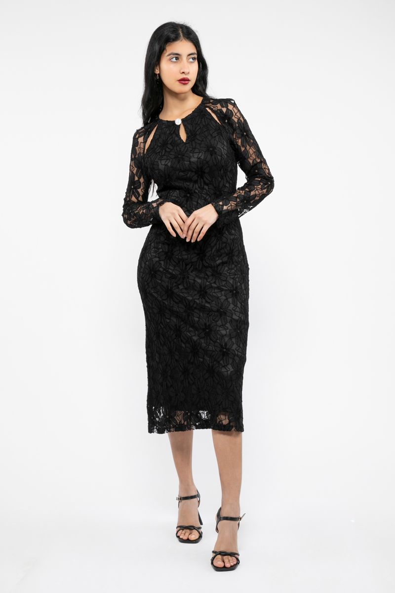 women dress with dantel pattern fabric