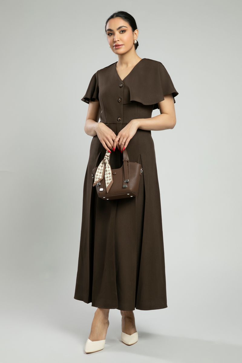 فستان ماكسي بأكمام كاب وأزرار أمامية