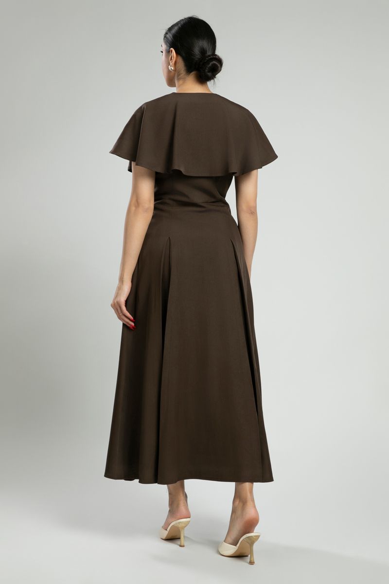 فستان ماكسي بأكمام كاب وأزرار أمامية