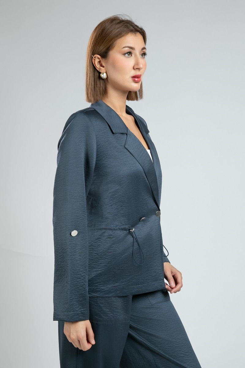 بليزر نسائي صيفي خفيف بأكمام طويلة