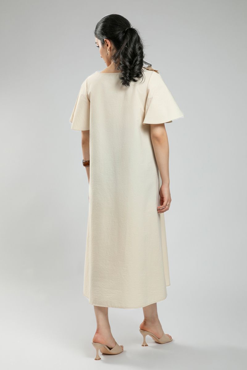 فستان نسائي صيفي طويل بأكمام قصيرة - أكمام واسعة بتصميم مرفوع، زخارف على شكل زهور في كم واحد