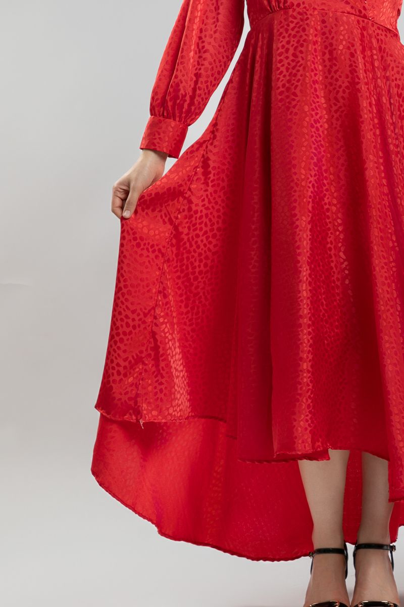 فستان نسائي ساتان طويل بأكمام طويلة - قصة غير متساوية ونقشة ناعمة