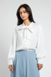 Feminine Shirt with Tie Collar Detail