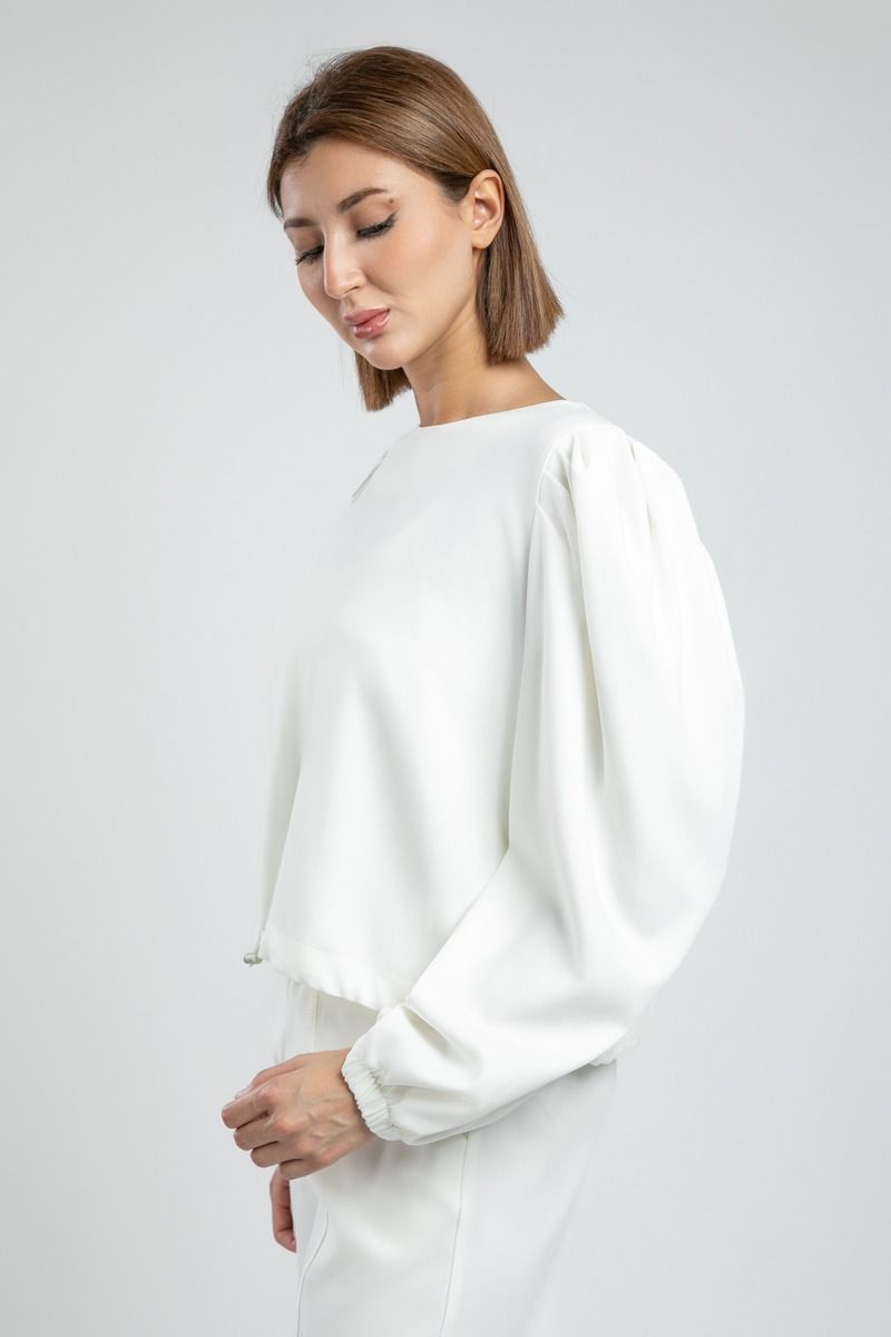 Chic Cropped Blouse with Puffed Sleeves