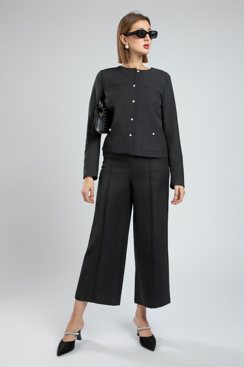 Elegant Office Blazer with Round Neck