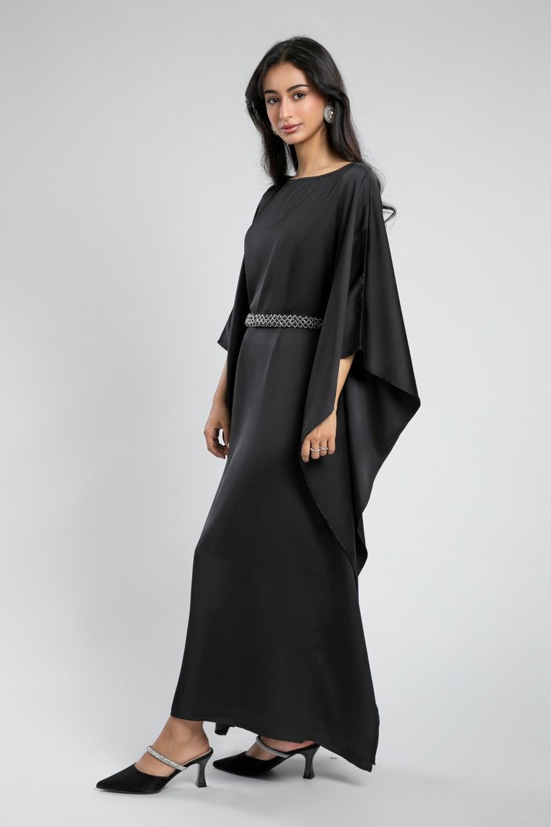 Evening Dress with Elegant Waist Detail