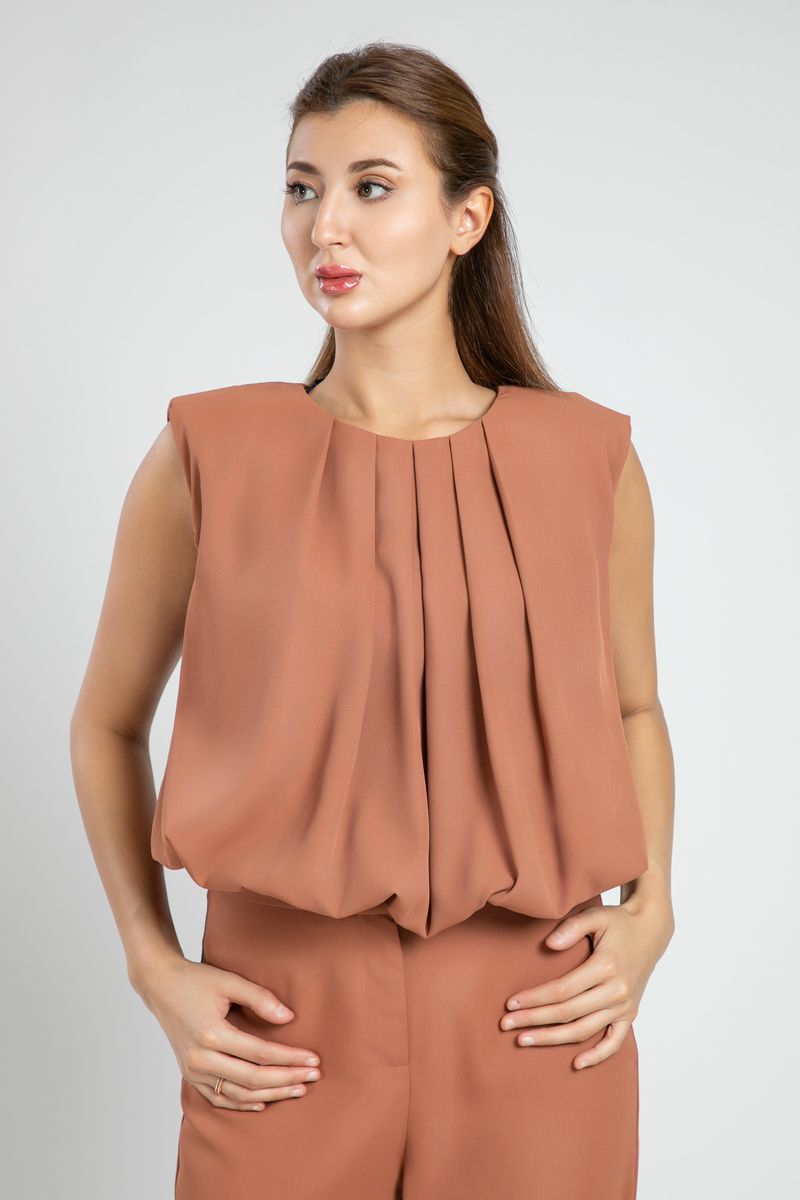 Feminine Balloon Blouse with Pleats