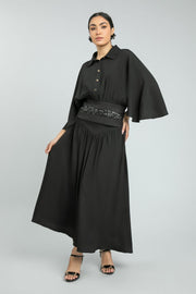 تنورة ماكسي واسعة بقصّة أنيقة