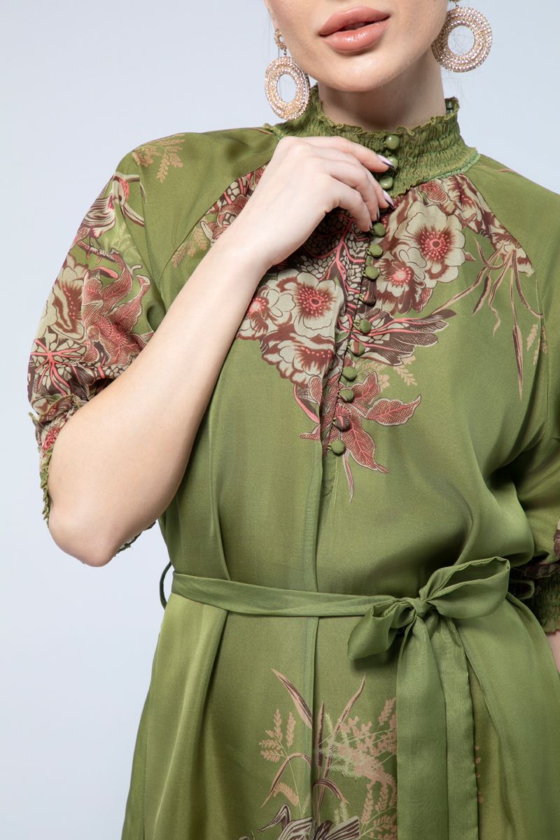 فستان ميدي بأكمام منتفخة - مزيج مثالي من الرقة والأناقة