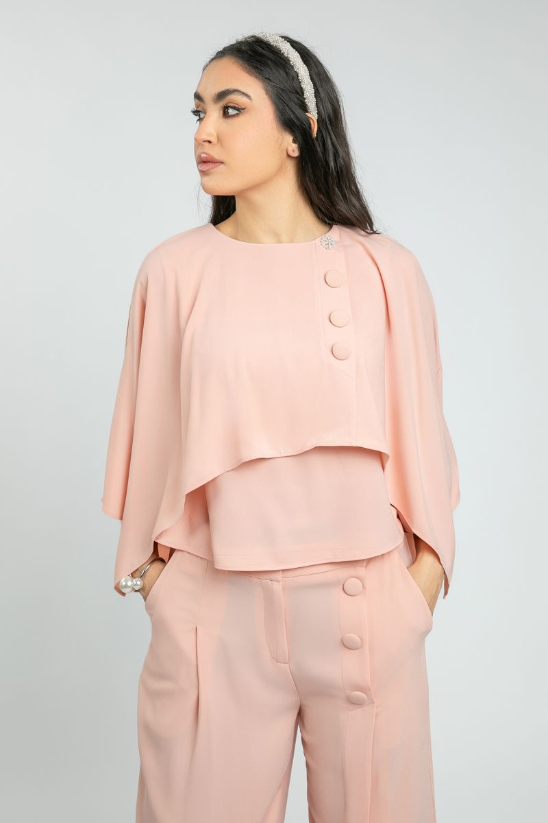 بلوزة نسائية بتصميم كيب متعدد الطبقات وقصير