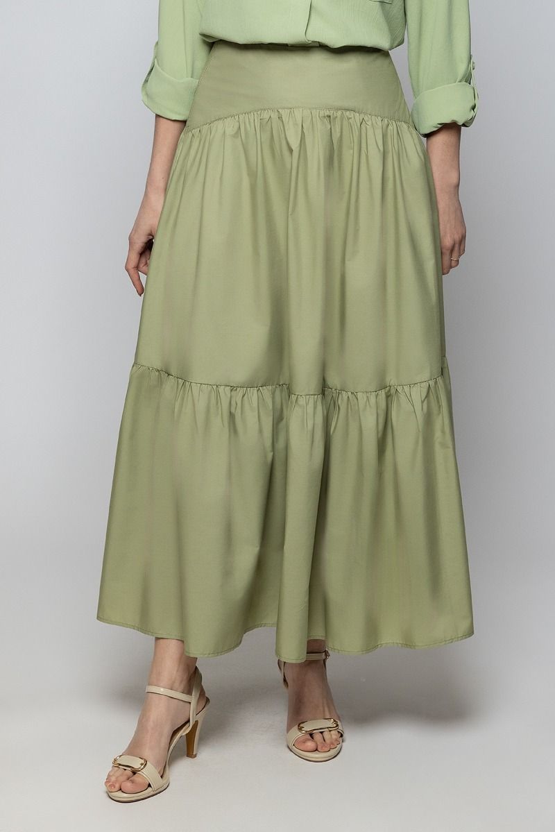 تنورة ماكسي واسعة – أناقة ناعمة وانسيابية