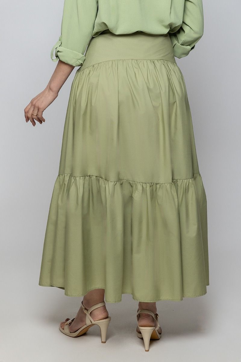 تنورة ماكسي واسعة – أناقة ناعمة وانسيابية