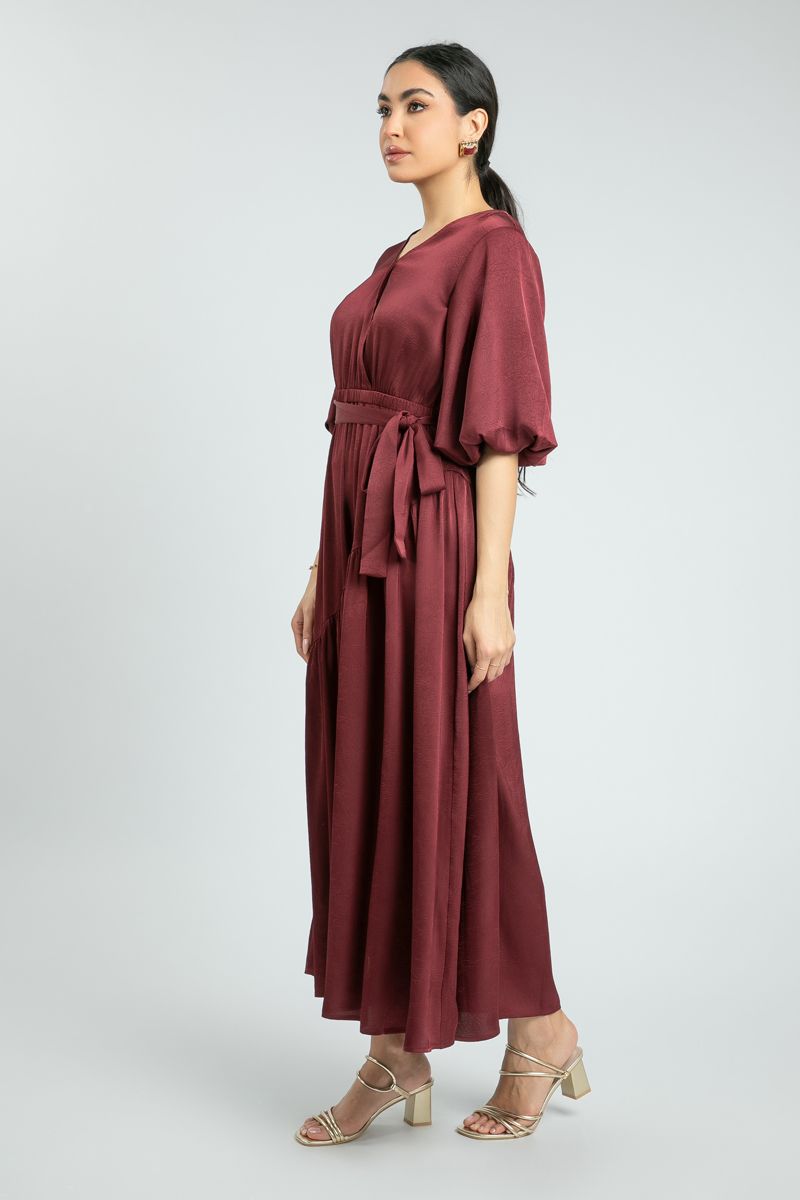 فستان نسائي ماكسي أنيق بأكمام منفوشة من الساتان